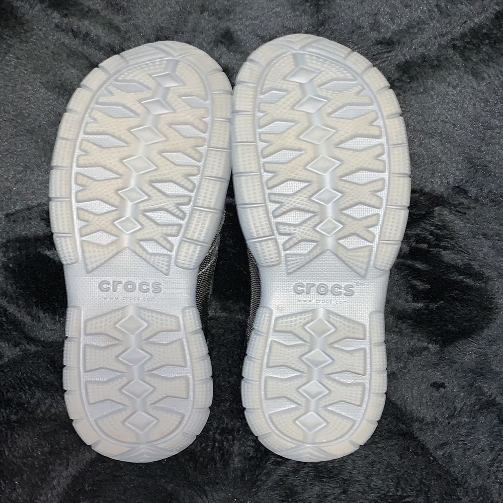 Crocs Swiftwater Mesh Slip On Size 7 - image 3
